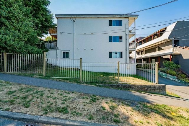 3 of 20 - 531 Selby St, Nanaimo, BC