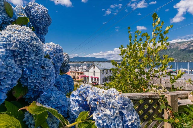 2 of 62 - 1711 Wilmot Rd 301, Cowichan Bay, BC