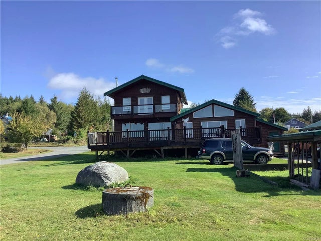 4 of 17 - 220 2nd St, Sointula, BC