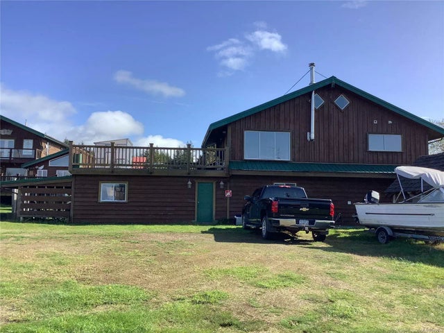 5 of 17 - 220 2nd St, Sointula, BC