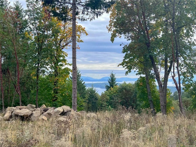 2 of 25 - 2135 Bonnie Rd, Gabriola Island, BC