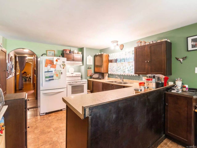 2 of 61 - 1995 Price Rd, Gabriola Island, BC