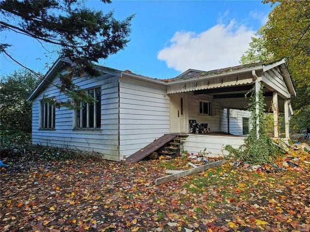 3 of 8 - 8865 Crofton Rd, Chemainus, BC