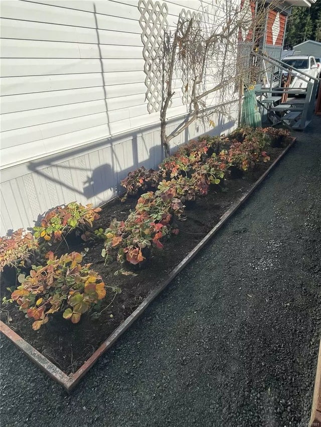 5 of 22 - 1050 Bowlby Rd 25, Errington, BC