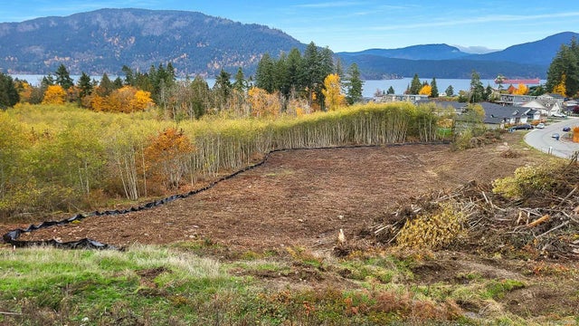 1 of 17 - Lt 1 & Pcl B Vee Rd, Cowichan Bay, BC