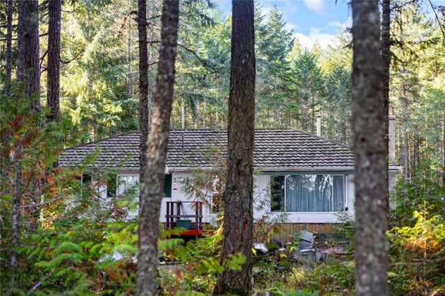 2 of 64 - 990 Englishman River Rd, Errington, BC