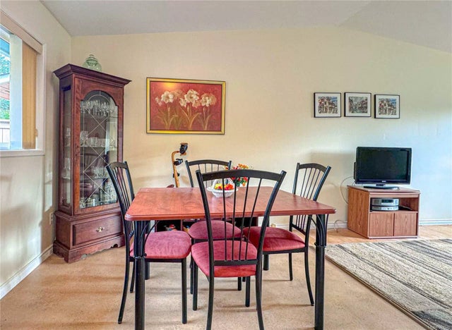 3 of 18 - 755 Church St 7, Gabriola Island, BC