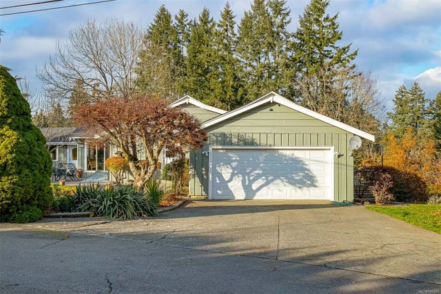 1 of 46 - 4880 Bench Rd, Cowichan Bay, BC