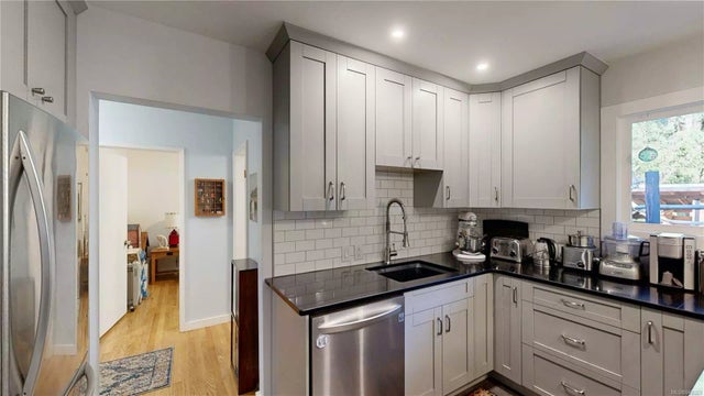 3 of 42 - 1156 Suzanne Ave, Gabriola Island, BC