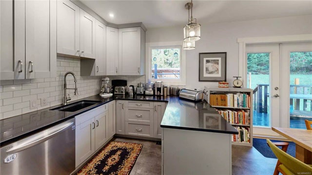 5 of 42 - 1156 Suzanne Ave, Gabriola Island, BC