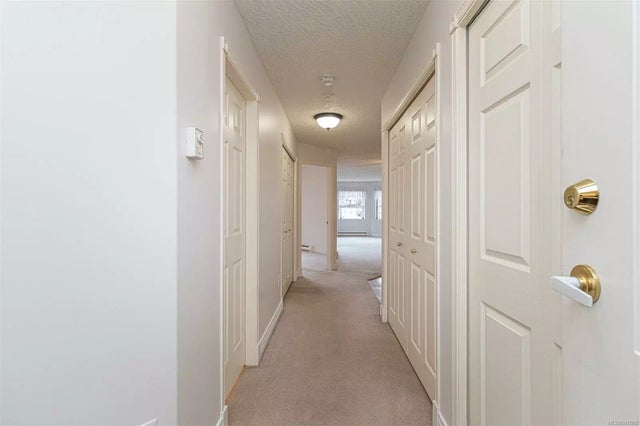 5 of 31 - 9844 Croft St 203, Chemainus, BC