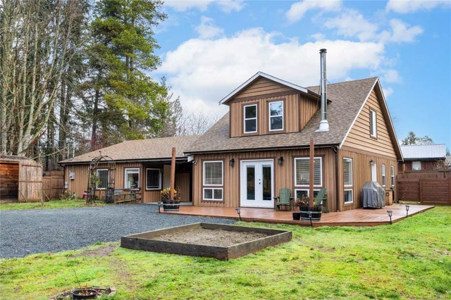 1 of 53 - 1380 Errington Rd, Errington, BC