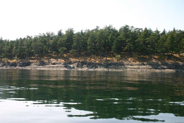 4 of 17 - 933 Sallas Lane, Sidney Island, BC