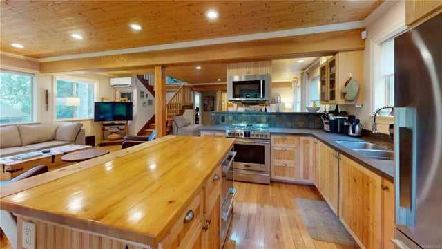 5 of 64 - 881 Christine Close, Gabriola Island, BC