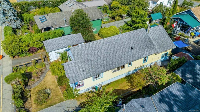 5 of 27 - 2945 Pine St, Chemainus, BC