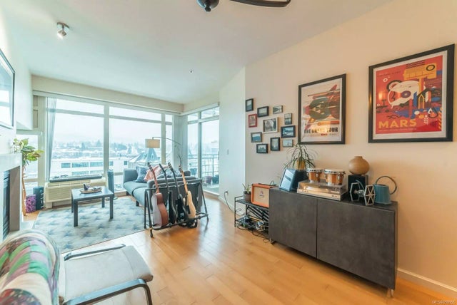 4 of 32 - 38 Front St 708, Nanaimo, BC