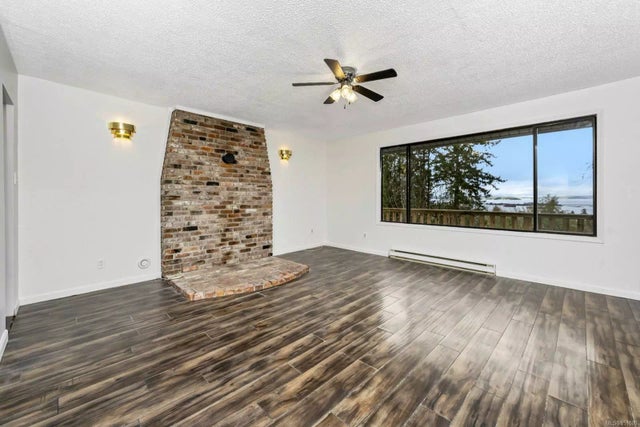 4 of 54 - 1527 Peterson St, Crofton, BC