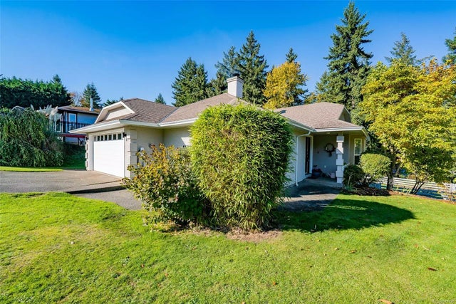 2 of 49 - 4522 Lambourn St, Cowichan Bay, BC