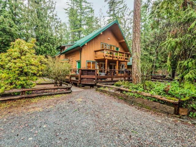 1 of 43 - 1694 Errington Rd, Errington, BC