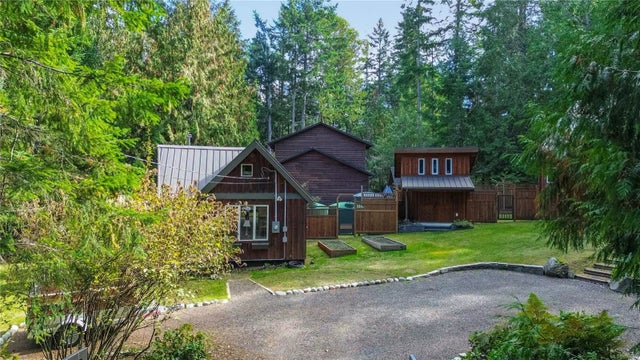 1 of 86 - 1080 Sansom Rd, Gabriola Island, BC