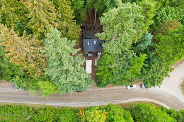 2 of 34 - 1002 Descanso Valley Dr, Gabriola Island, BC