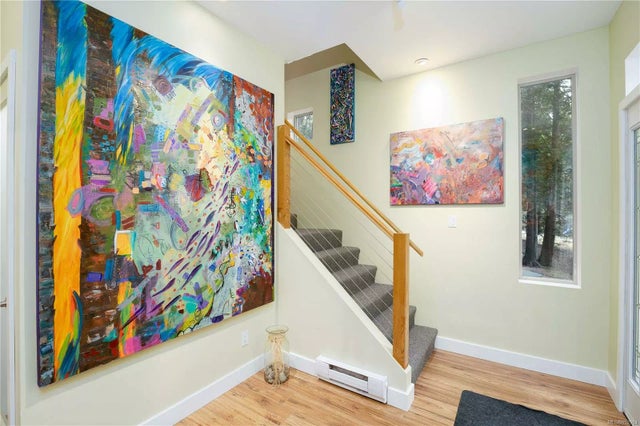 4 of 34 - 1002 Descanso Valley Dr, Gabriola Island, BC