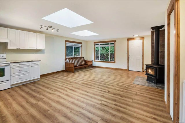 2 of 52 - 381 Tamarack St, Gabriola Island, BC