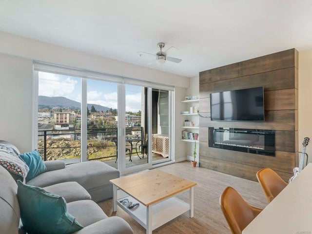 3 of 50 - 91 Chapel St 312, Nanaimo, BC