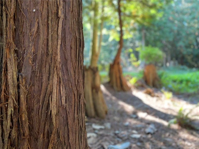 1 of 17 - Lt 16 Sitka Grove, Gabriola Island, BC