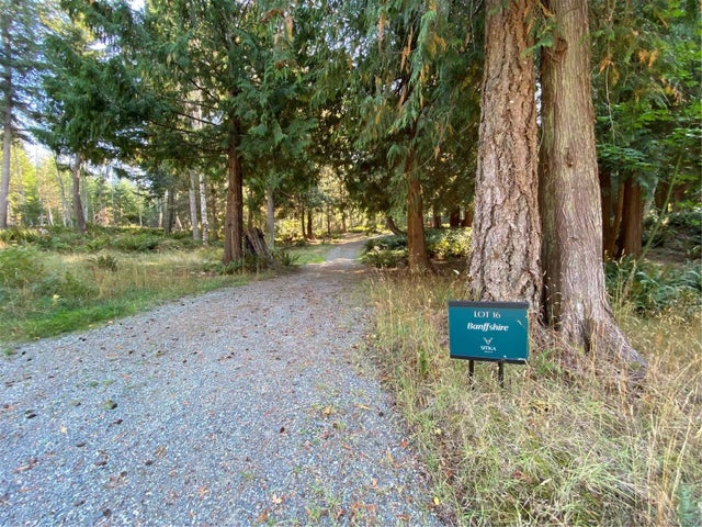 2 of 17 - Lt 16 Sitka Grove, Gabriola Island, BC