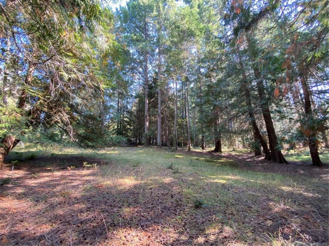 2 of 11 - Lt 18 Sitka Grove, Gabriola Island, BC