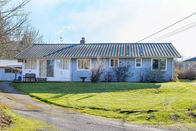 1 of 30 - 1516 Peterson St, Crofton, BC