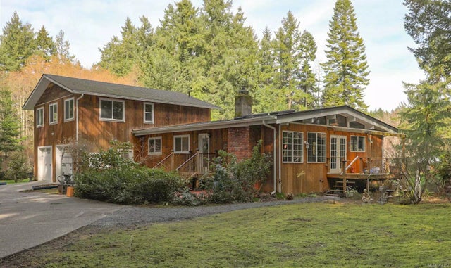 1 of 41 - 940 Horseshoe Rd, Gabriola Island, BC