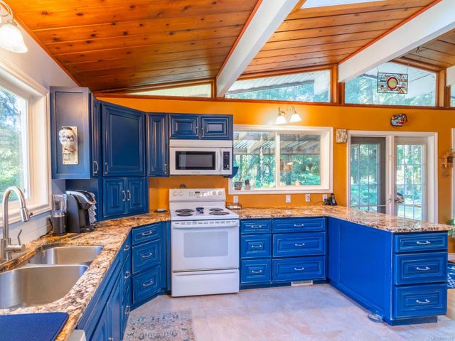 5 of 41 - 940 Horseshoe Rd, Gabriola Island, BC