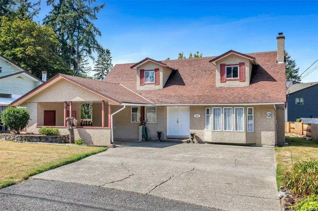 1 of 49 - 4638 Alder Glen Rd, Cowichan Bay, BC