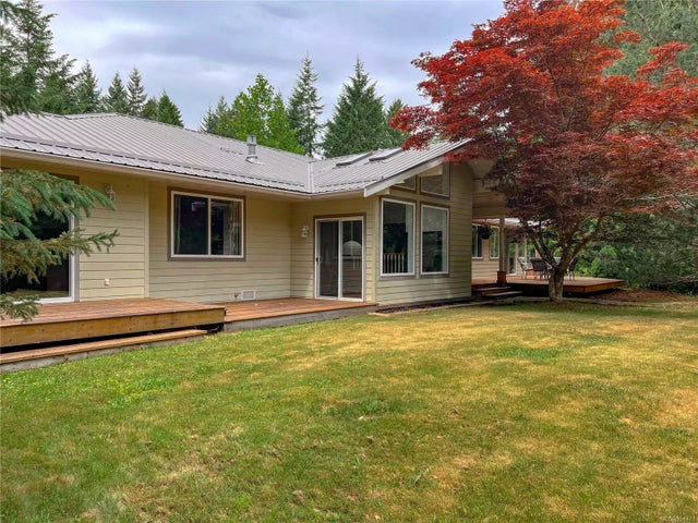 1 of 29 - 515 South Rd, Gabriola Island, BC