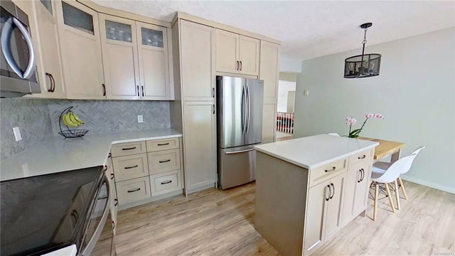 4 of 29 - 515 South Rd, Gabriola Island, BC