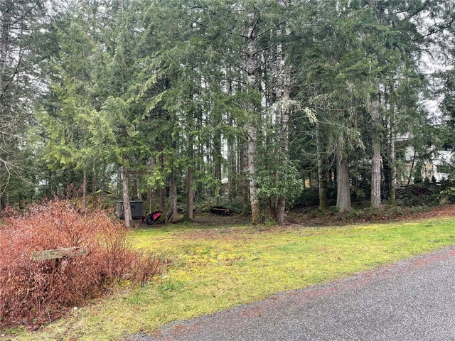 1 of 8 - Lot O Tharratt Rd, Shawnigan Lake, BC