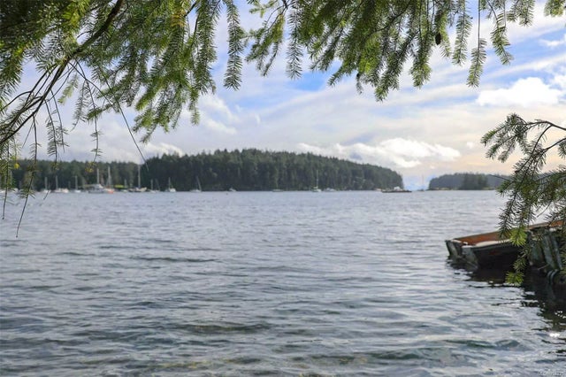 1 of 19 - Lt 1 Gray Rd, Gabriola Island, BC