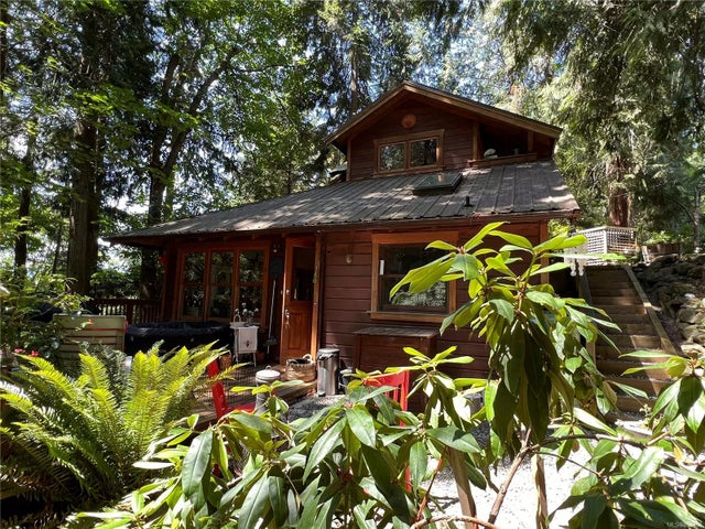 2 of 33 - 1093 Chappel Pl, Gabriola Island, BC