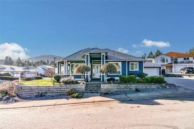 2 of 80 - 1450 Hayhurst Cres, Crofton, BC