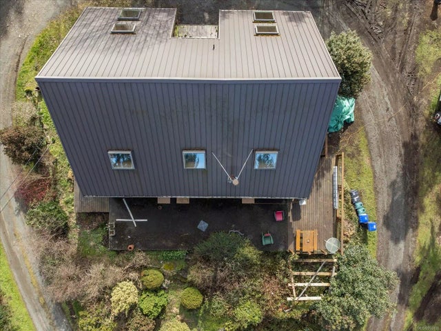 3 of 37 - 985 Berry Point Rd, Gabriola Island, BC