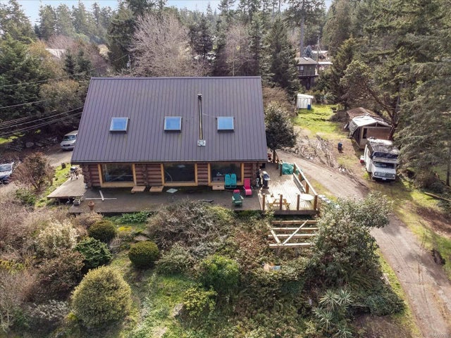 4 of 37 - 985 Berry Point Rd, Gabriola Island, BC