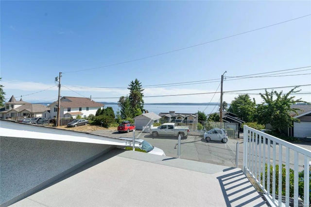 1 of 38 - 10034 Beach Dr, Chemainus, BC