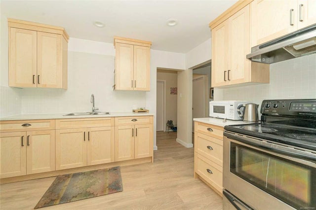 4 of 38 - 10034 Beach Dr, Chemainus, BC