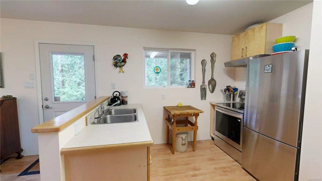 5 of 24 - 325 Malaspina Dr, Gabriola Island, BC