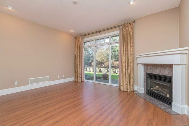 5 of 22 - 3110 Cook St 12, Chemainus, BC