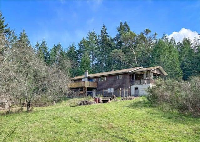 1 of 39 - 480 Bruce Lynn Dr, Gabriola Island, BC