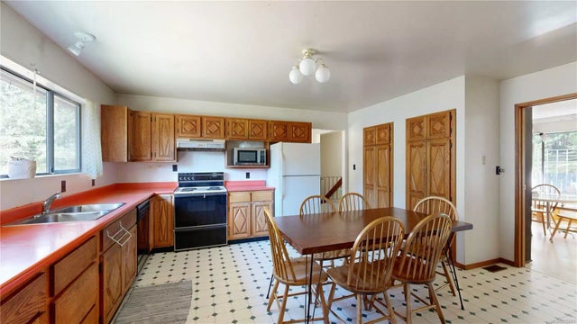 4 of 39 - 480 Bruce Lynn Dr, Gabriola Island, BC