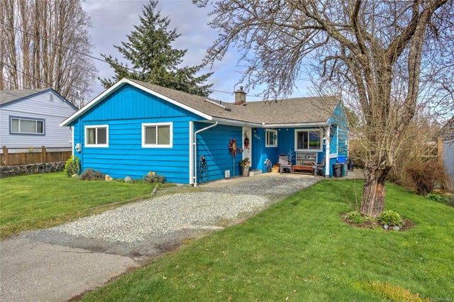 1 of 45 - 1579 Charlotte St, Crofton, BC